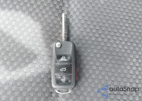 2011 Volkswagen Jetta 2.0L S из США, поврежденный, VIN 3VW1K7AJ7BM394818